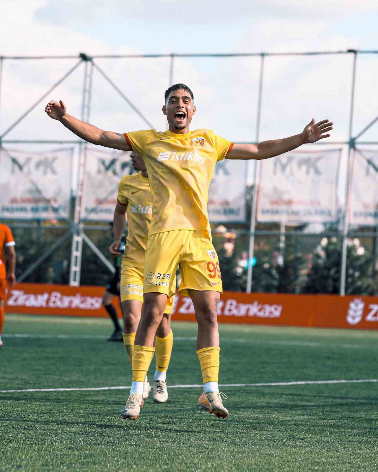 20241031aw319459 0.jpg