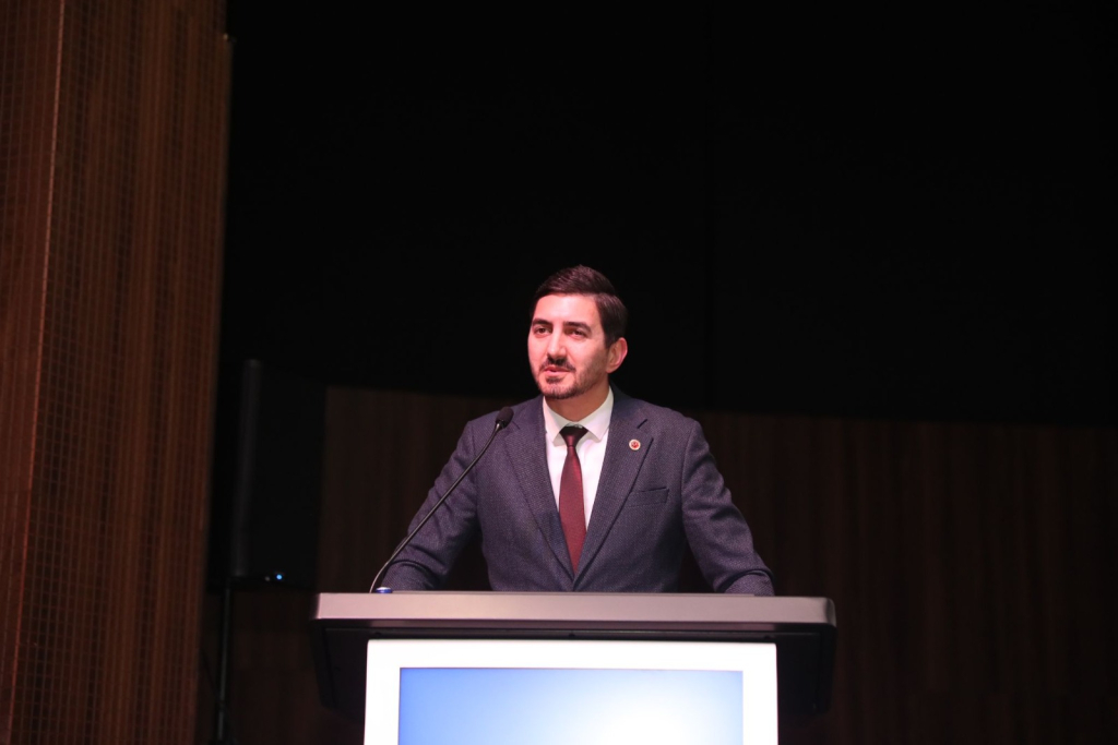 CHP’li Gençtürk, Büyükşehir’e seslendi KOCAELİ FESTİVALLERE LAYIK DEĞİL Mİ