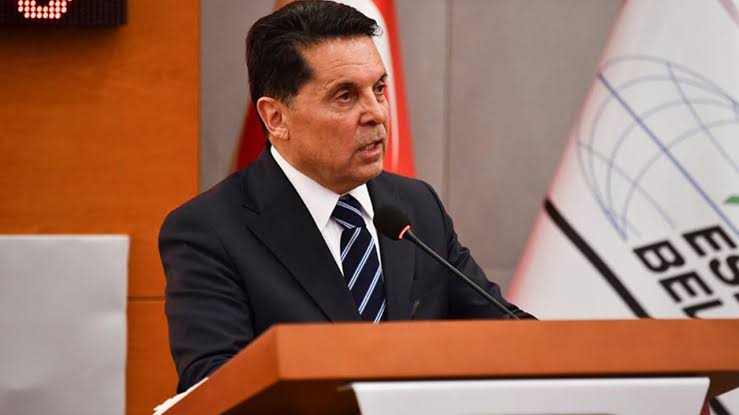 Esenyurt Belediye Başkanı Prof. Dr. Ahmet Özer gözaltına alındı