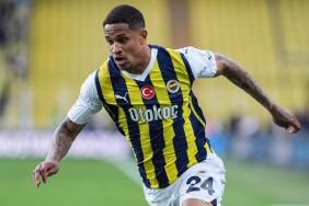 Fenerbahçe Cengiz Ünder’in sağ kasık kas tendon bileşkesinde kısmi yırtık, Jayden Oosterwolde’nin ise sol dizinde ön çapraz bağ rüptürü tespit edilmiştir.