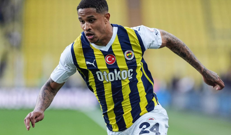 Fenerbahçe Cengiz Ünder’in sağ kasık kas tendon bileşkesinde kısmi yırtık, Jayden Oosterwolde’nin ise sol dizinde ön çapraz bağ rüptürü tespit edilmiştir.