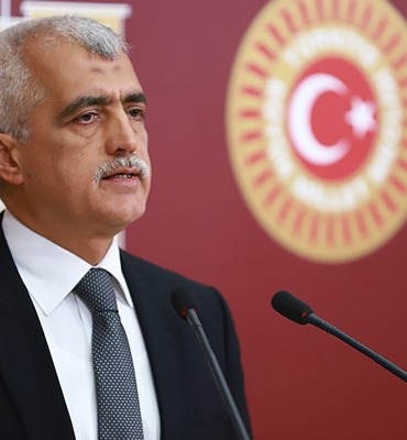 Gergerlioğlu; “Tahir Büyükakın sözünü tut ve istifa et!”