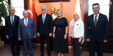 Hürriyet, Devlet Tiyatroları Genel Müdürü Tamer Karadağlı’yı ziyaret etti