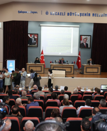 Kocaeli' de AKP ve MHP' liler çocukların aç kalmasını umursamadı