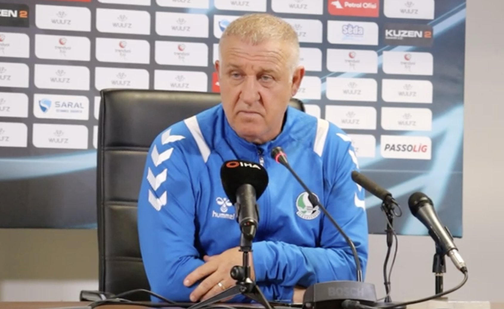 Mesut Bakkal Yumuşak oynuyoruz. Bunları halletmemiz gerekiyor