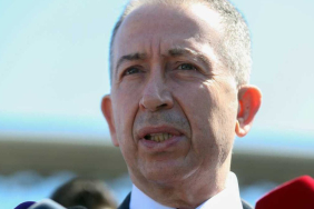 Metin Öztürk Hiçbir şeyden şikayet etmeden önümüze bakacağız