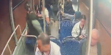 Otobüste yolcuların gözü önünde cinayet işledi