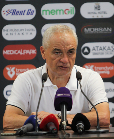 RIZA ÇALIMBAY: "EN BÜYÜK HATAMIZ KORNERDEN GOL YEMEK"
