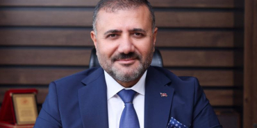 YRP'li Eldoğan, Kocaeli Artvinliler Vakfı'na verilen ihale üzerinden Büyükakın'a yüklendi!