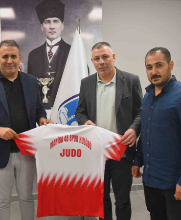 20241101aw320125 0.jpg