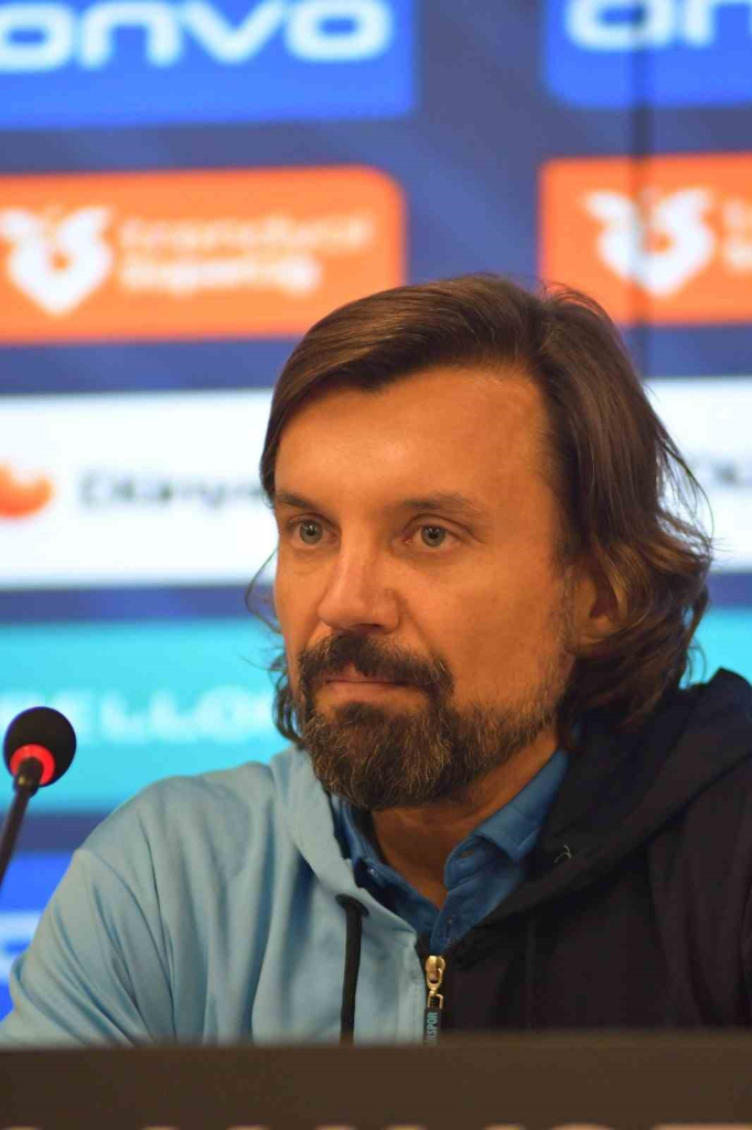 20241102aw321194 0.jpg