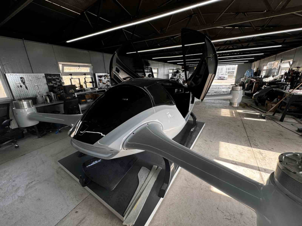 20241103aw321402 0.jpg