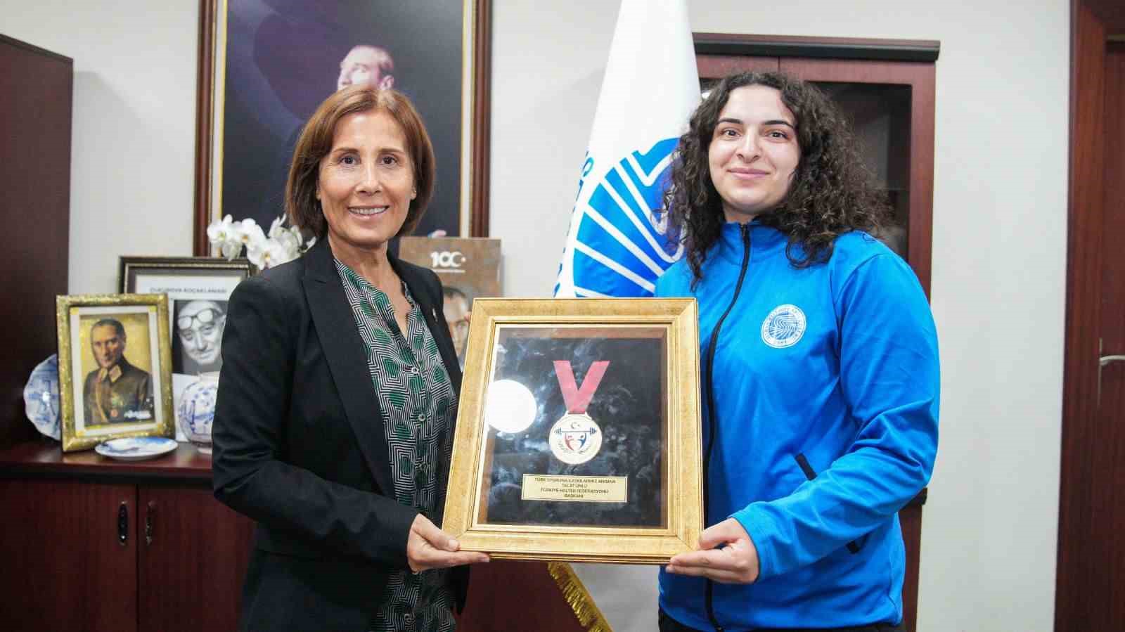 20241103aw321429 0.jpg