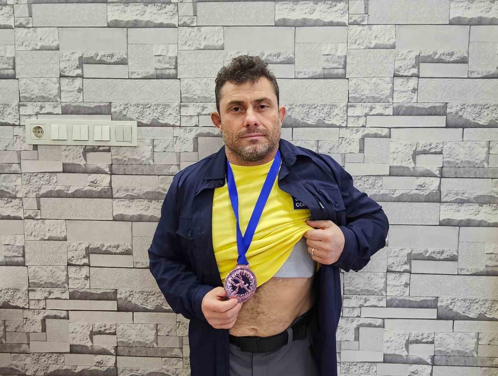 20241103aw321483 0.jpg