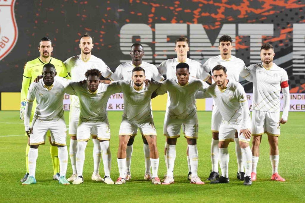 20241105aw323016 0.jpg