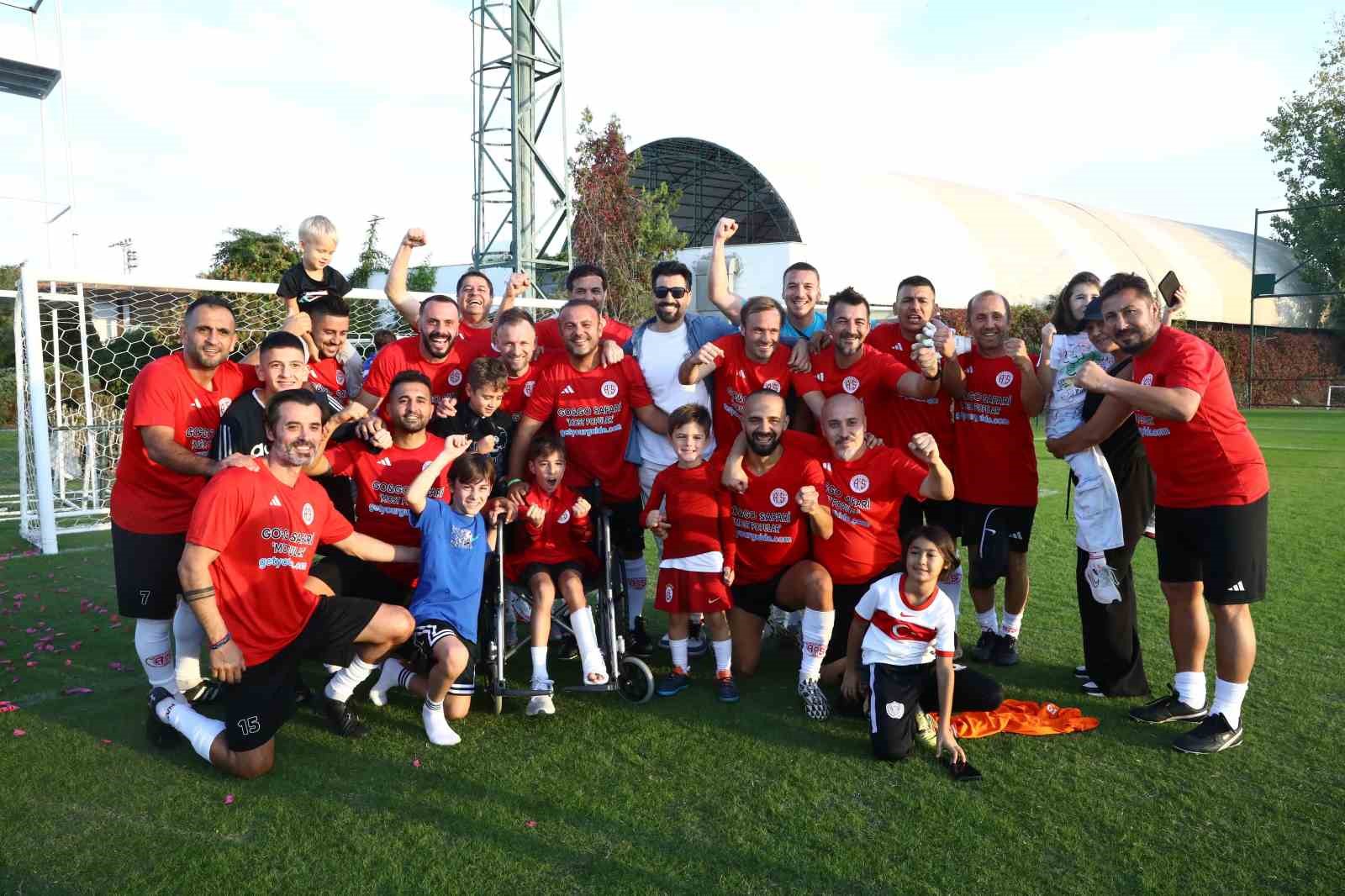 20241110aw326063 0.jpg