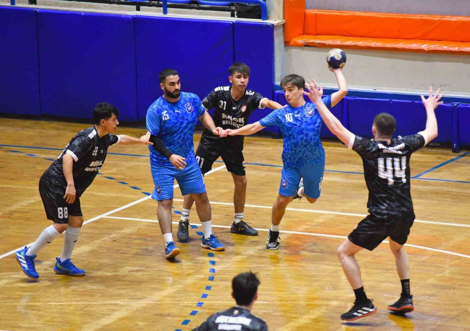 20241111aw326704 0.jpg