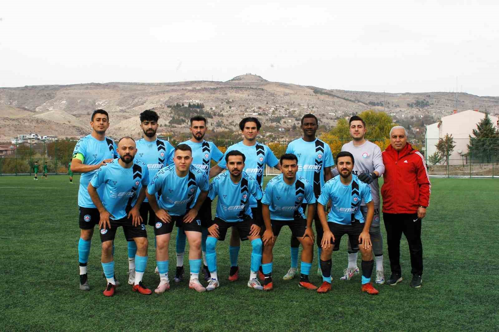 20241111aw327103 0.jpg