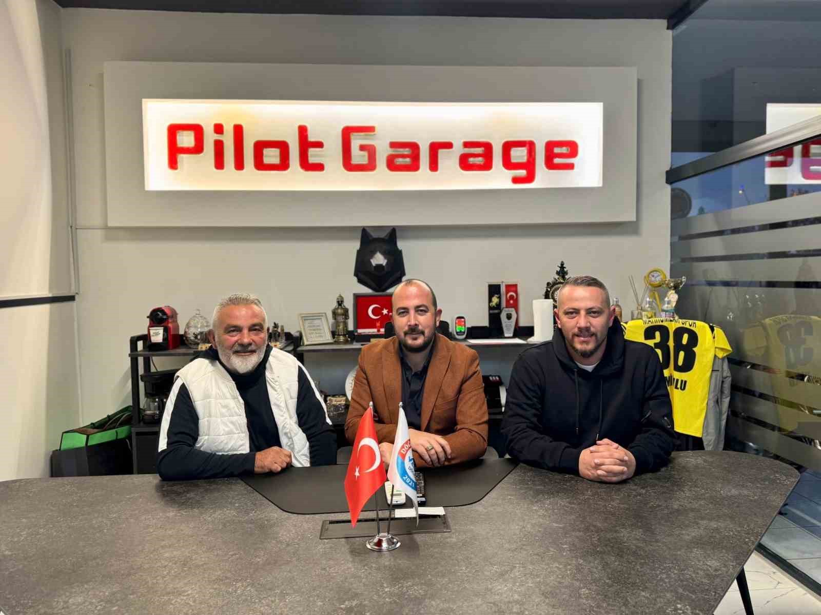 20241112aw327385 0.jpg