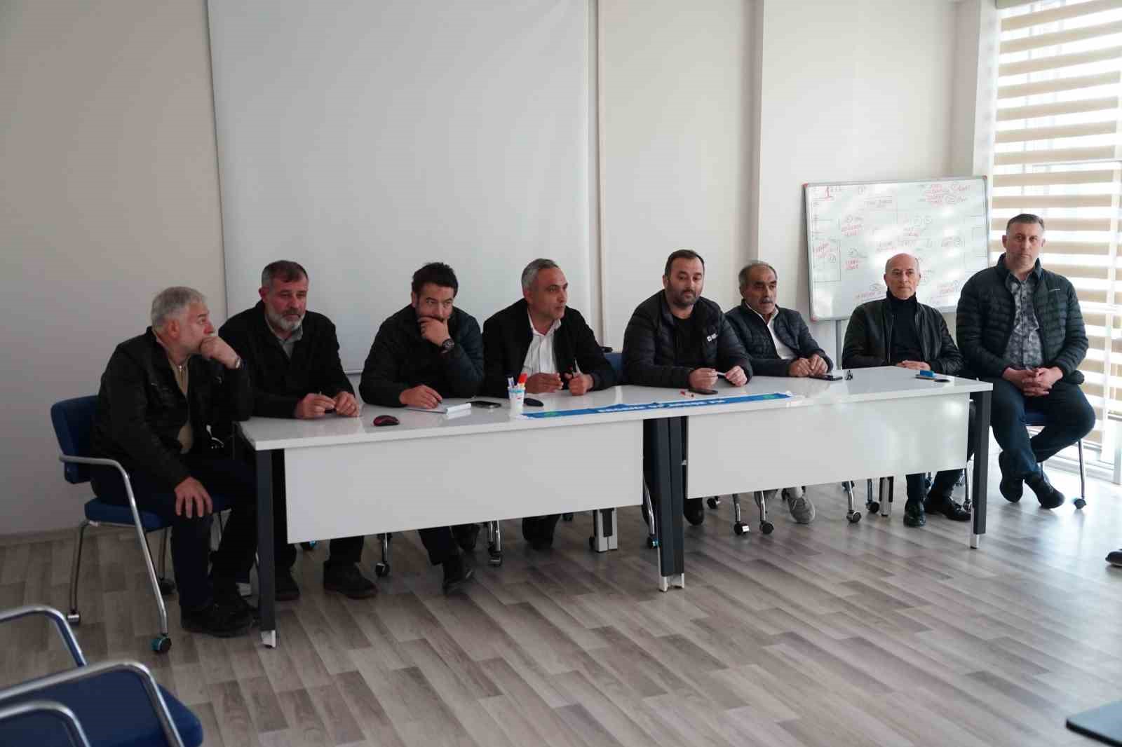 20241113aw328170 0.jpg