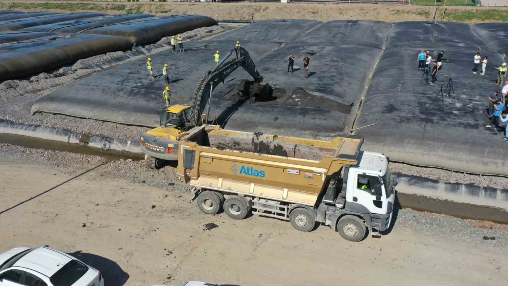 20241113aw328274 0.jpg