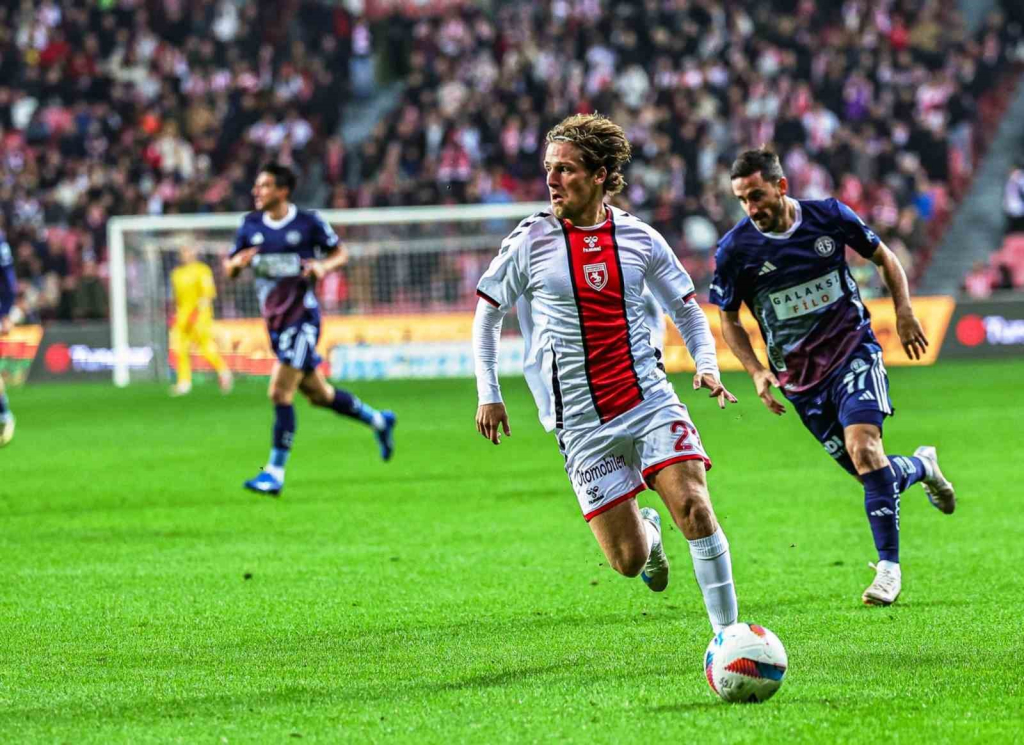 20241116aw330245 0.jpg