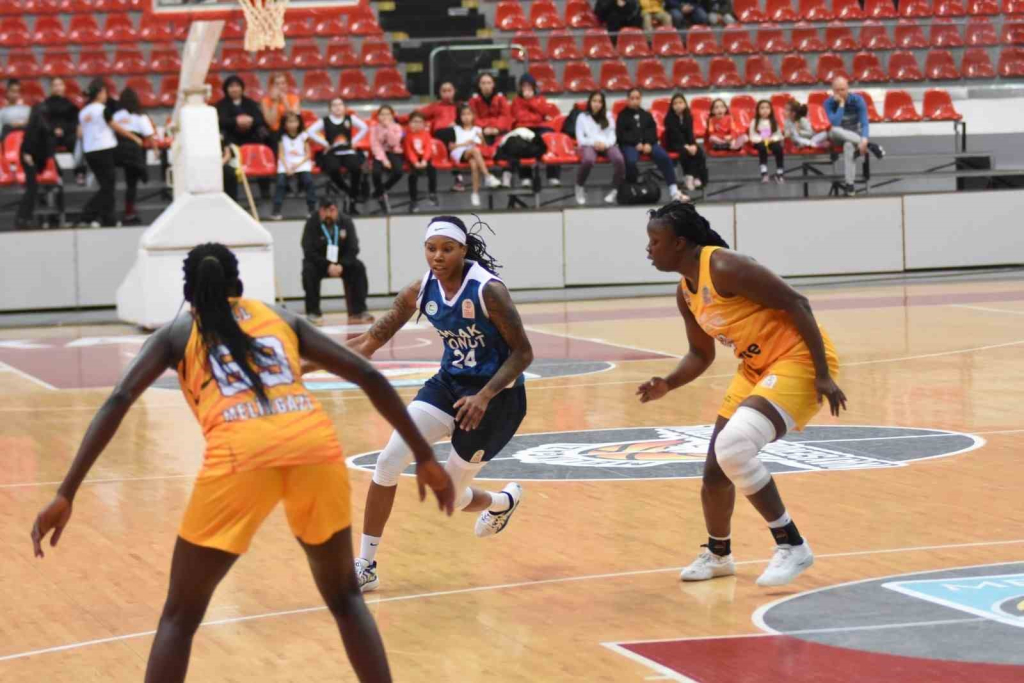 20241118aw330989 0.jpg