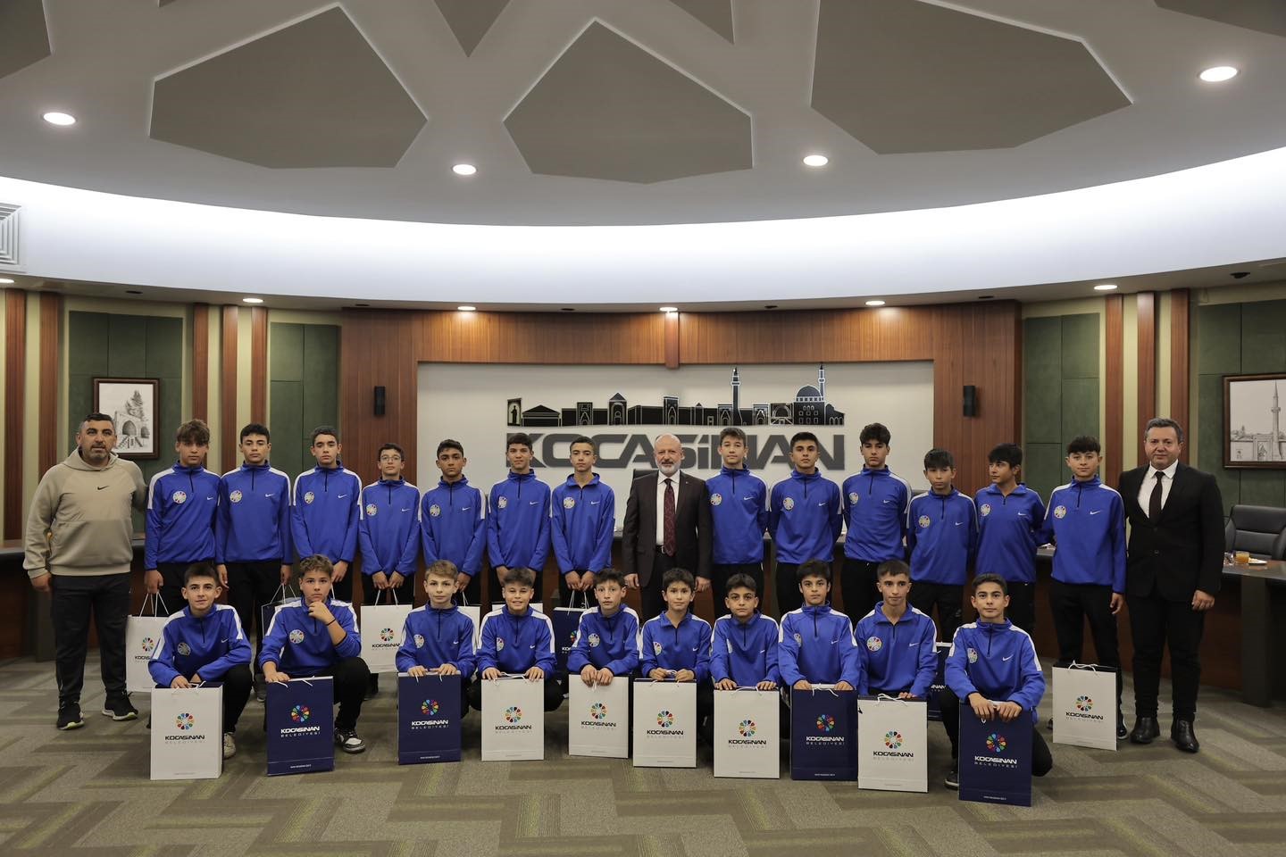 20241121aw333606 0.jpg