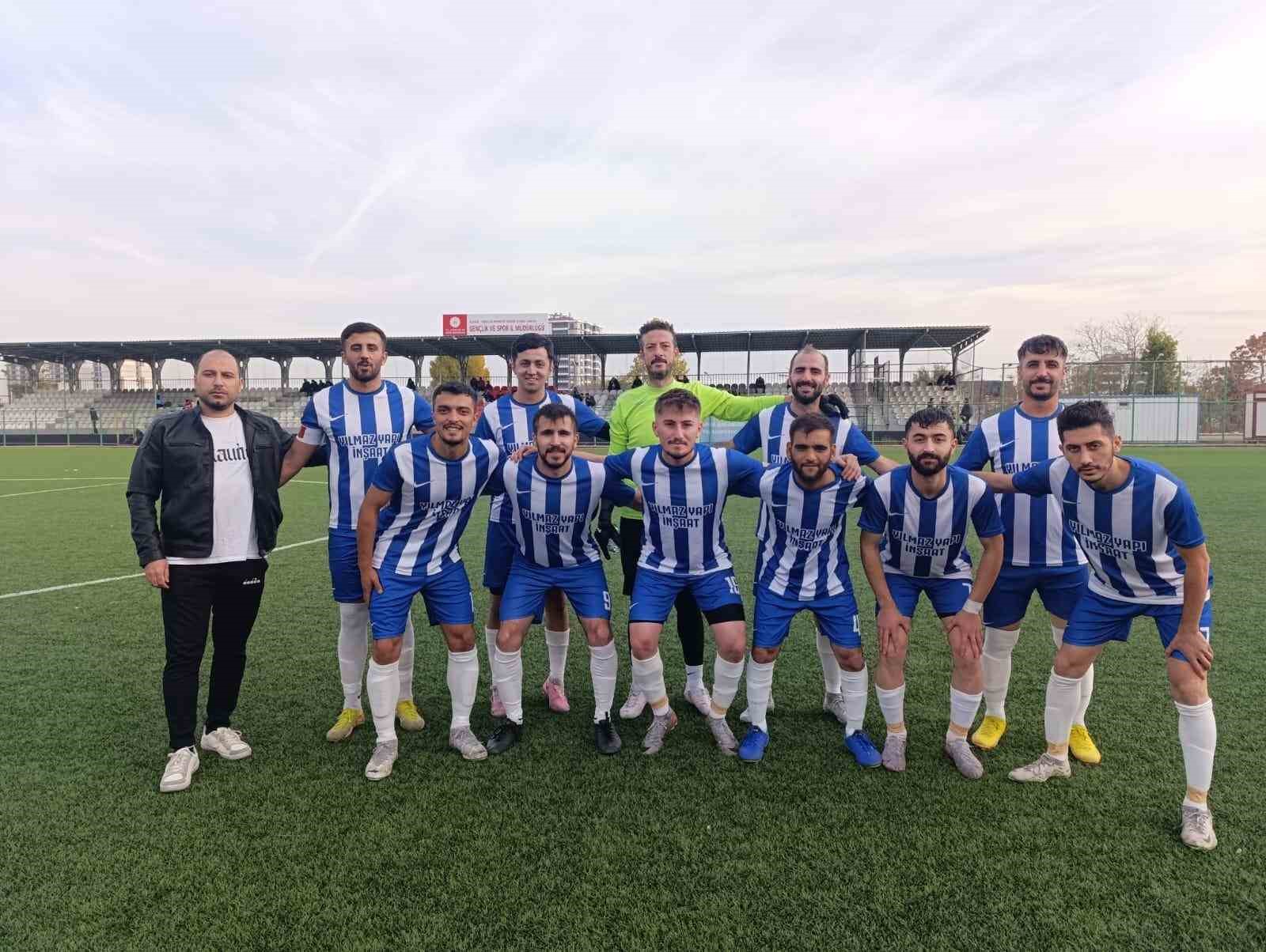 20241122aw334377 0.jpg