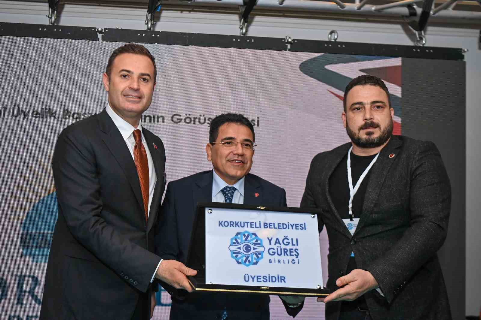 20241122aw334553 0.jpg