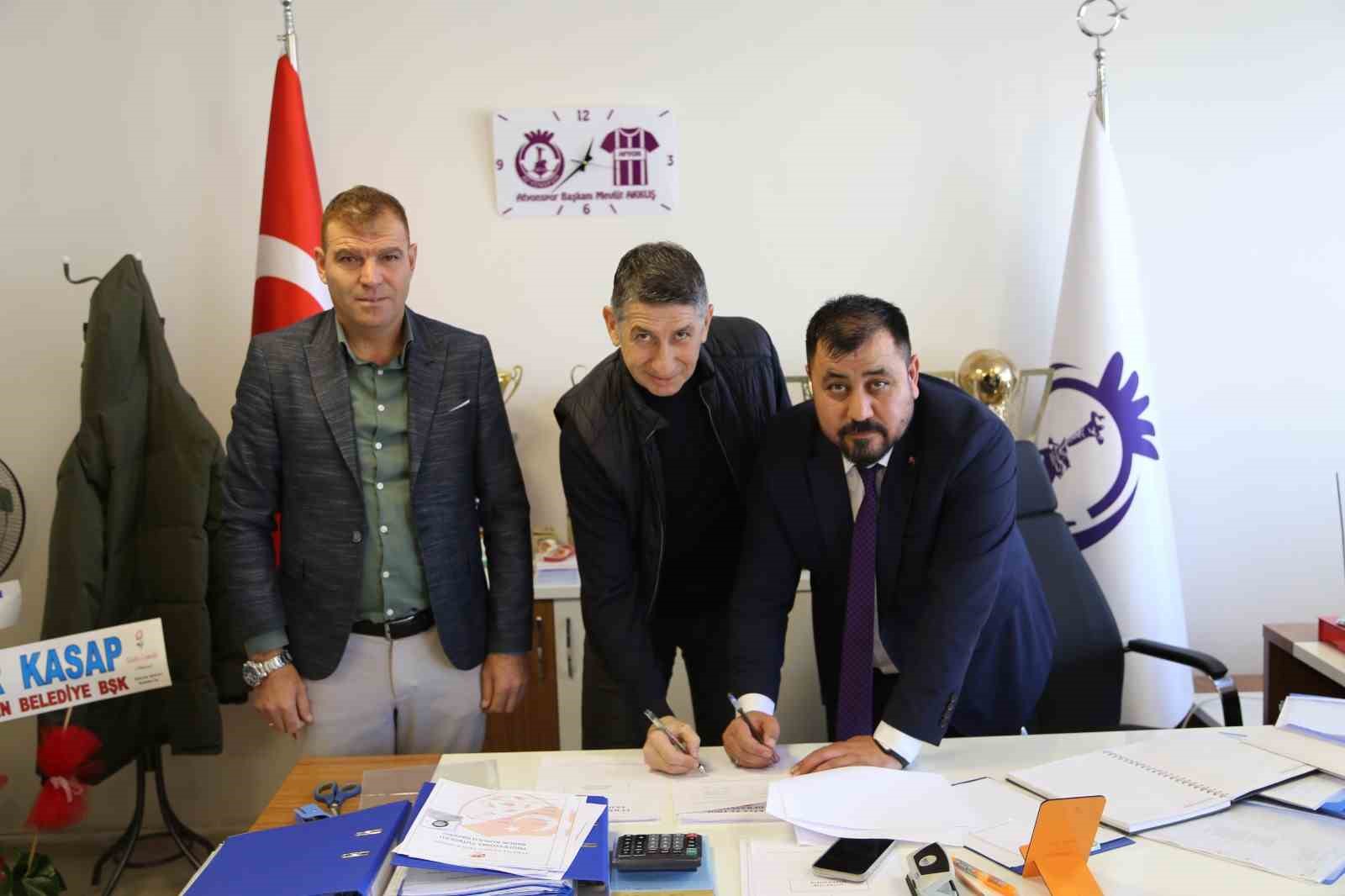 20241122aw334670 0.jpg