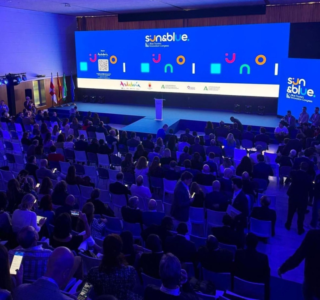 20241123aw335040 0.jpg