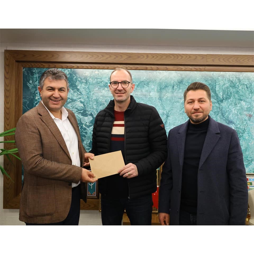 20241123aw335188 0.jpg