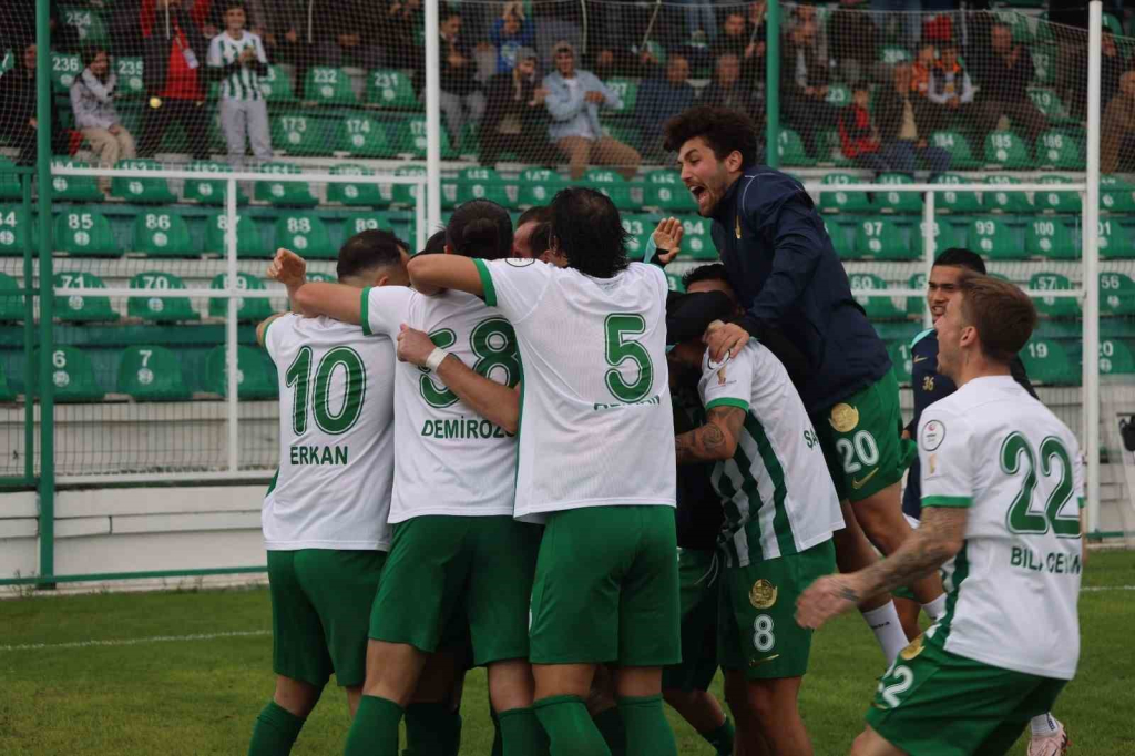 20241123aw335419 0.jpg