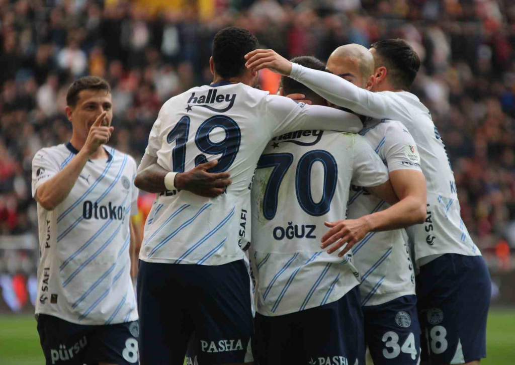 20241123aw335436 0.jpg