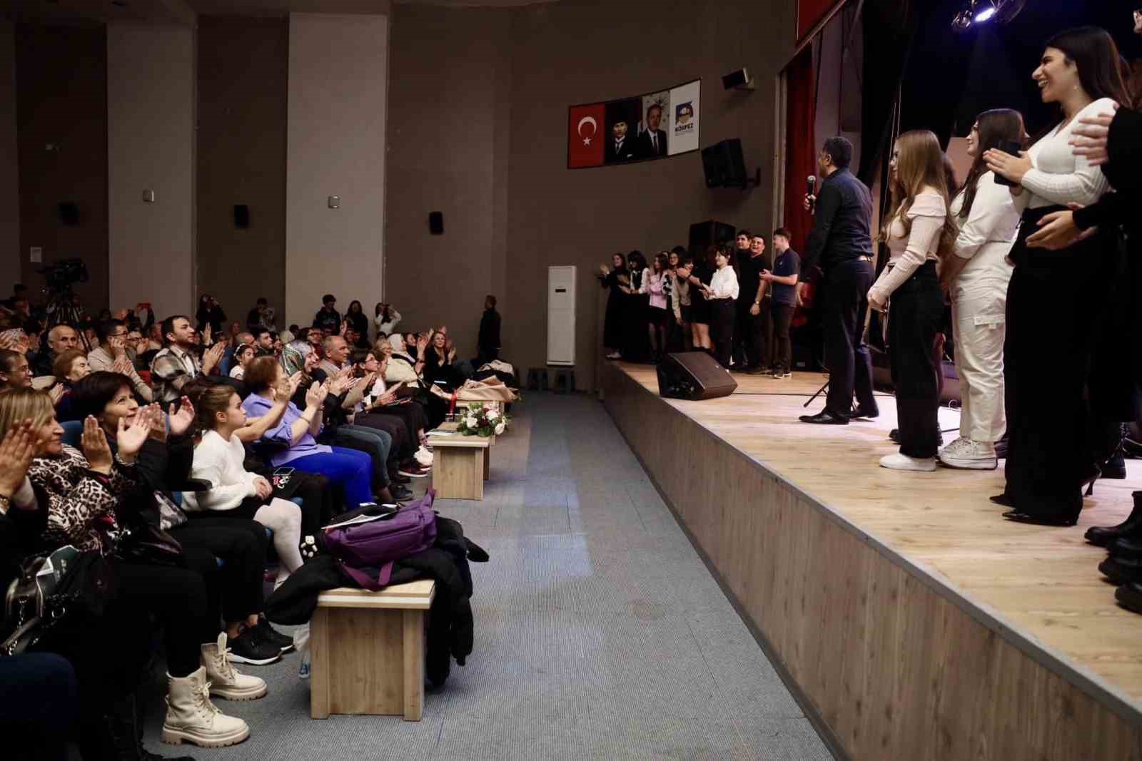 20241125aw336376 0.jpg