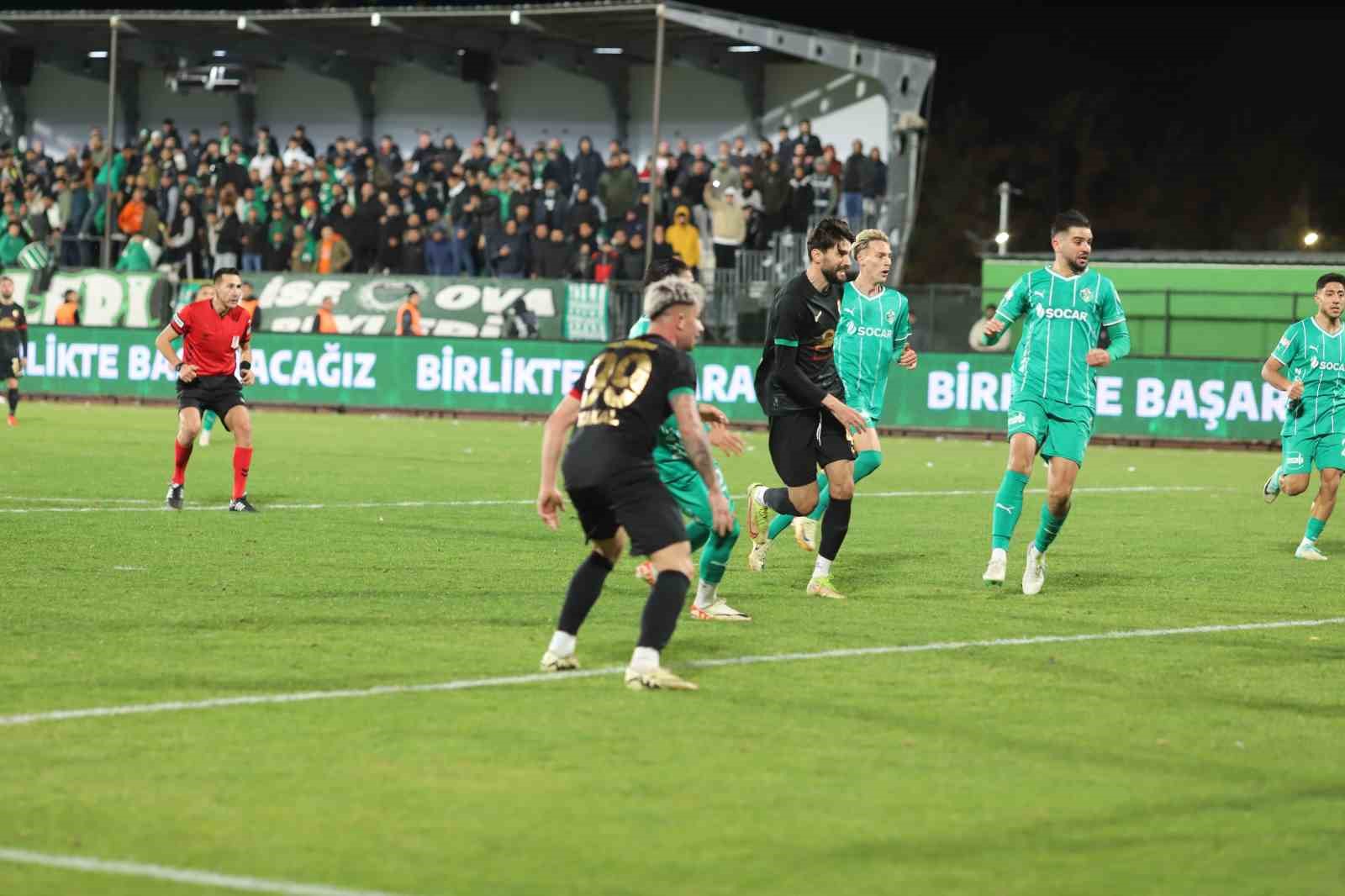 20241126aw337158 0.jpg