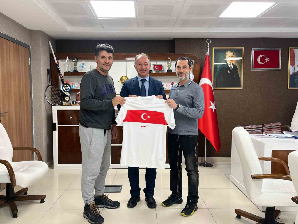 20241126aw337535 0.jpg