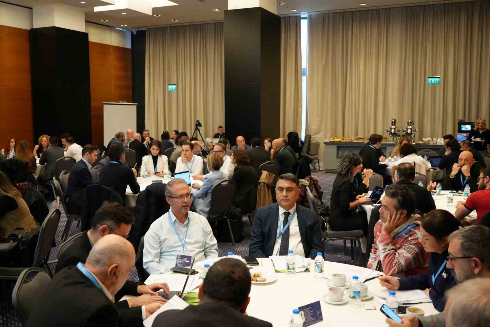 20241127aw338494 0.jpg