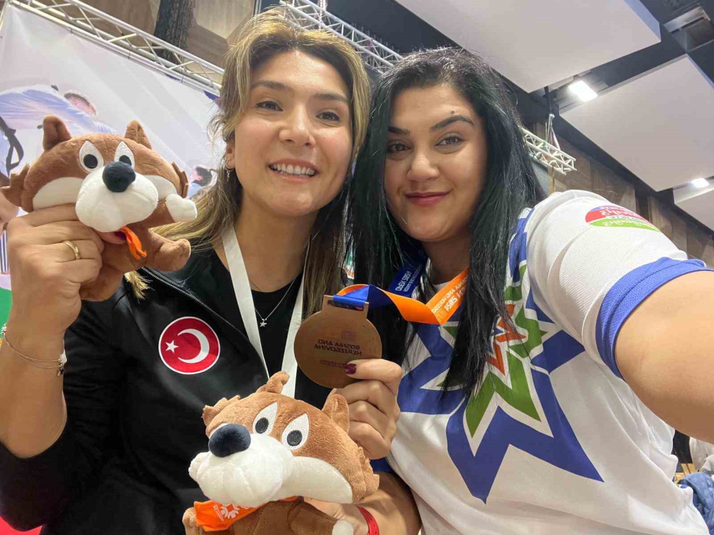 20241127aw338619 0.jpg