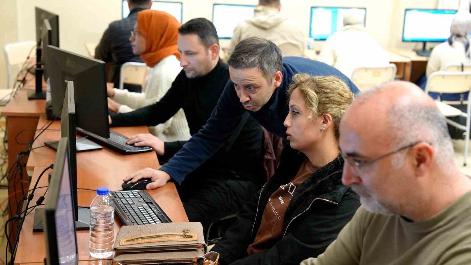 20241128aw338779 0.jpg