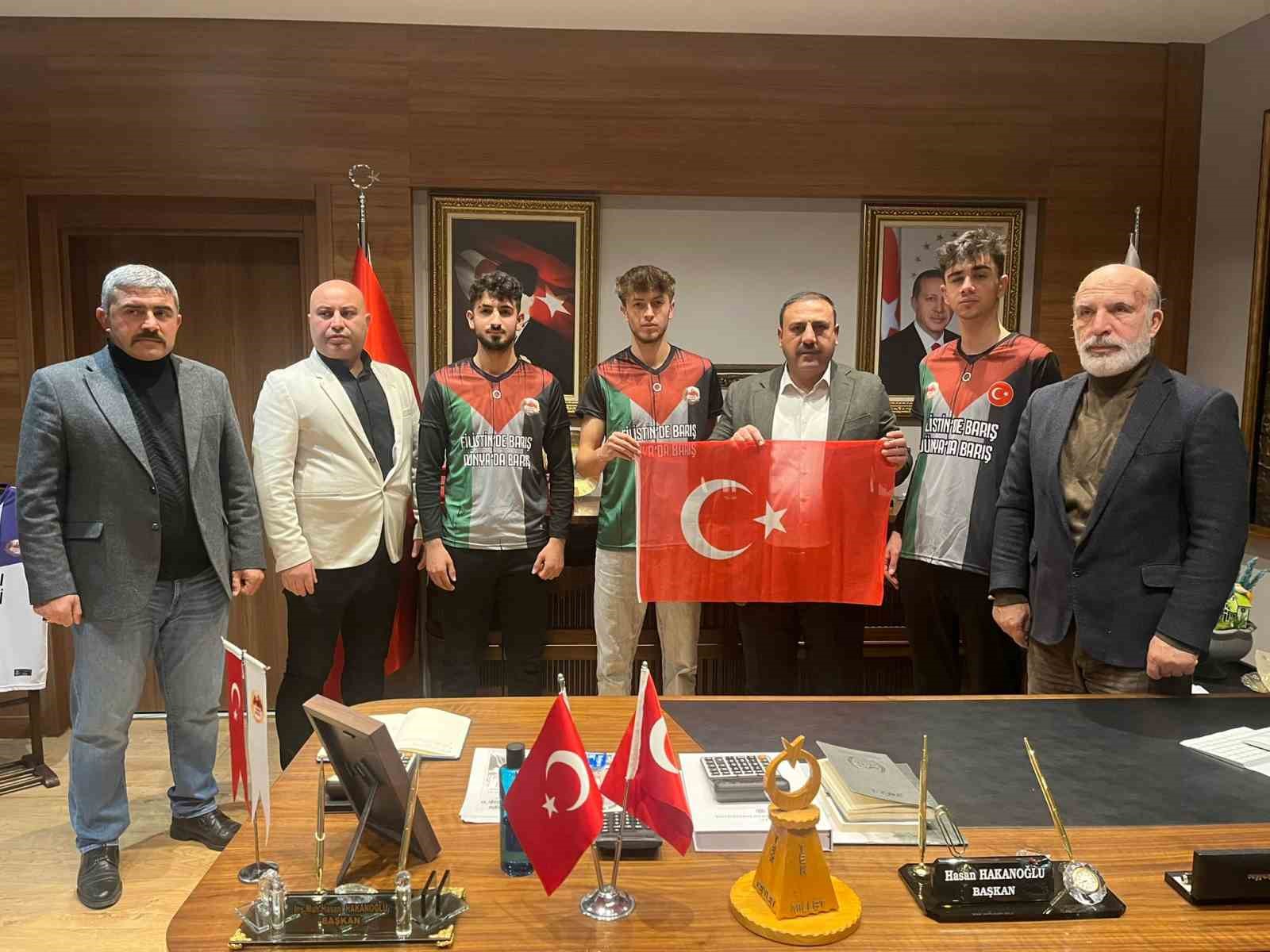 20241128aw339324 0.jpg