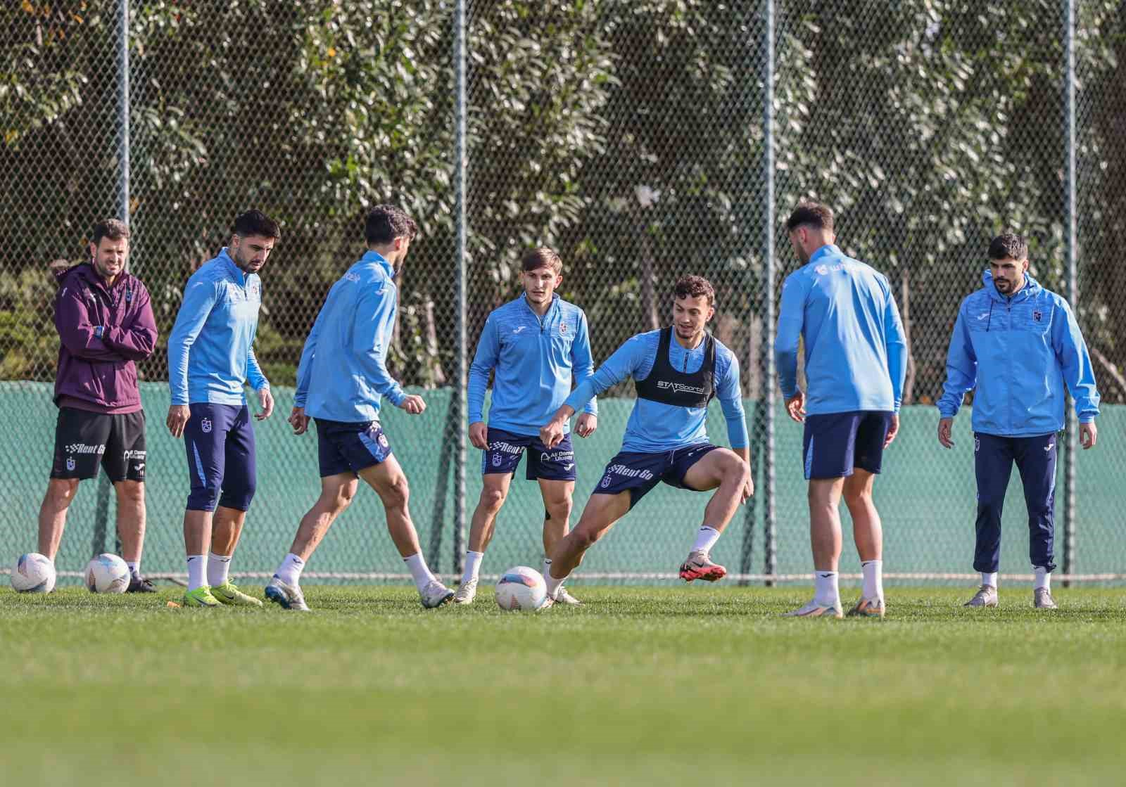 20241129aw340090 0.jpg