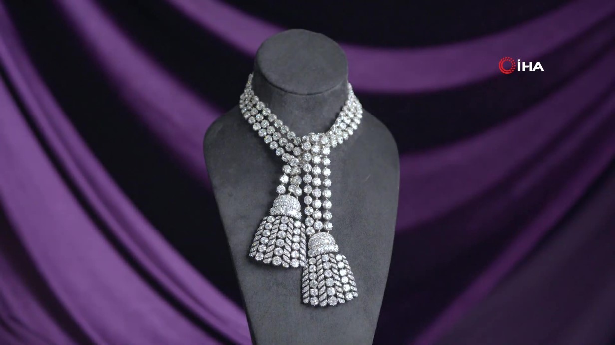 5d043b4b 514d 4a8a 95f9 955078d8bd62 frame at 0m1s 1731598057.jpg