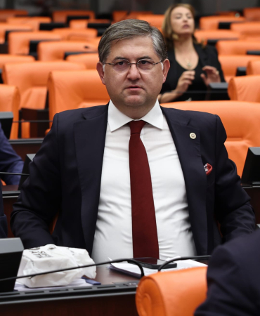 HANGİ DEMOKRASİ TAHİR BEY