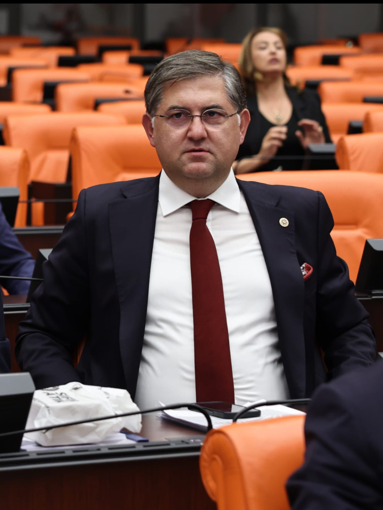 HANGİ DEMOKRASİ TAHİR BEY