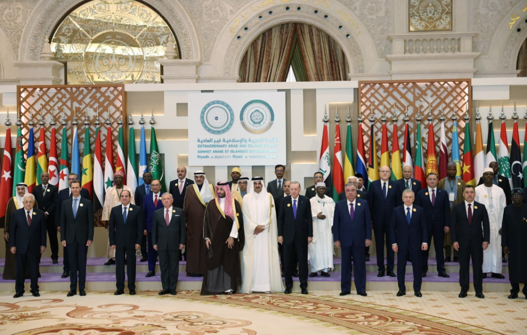 aw327000 02 1731326689.jpg