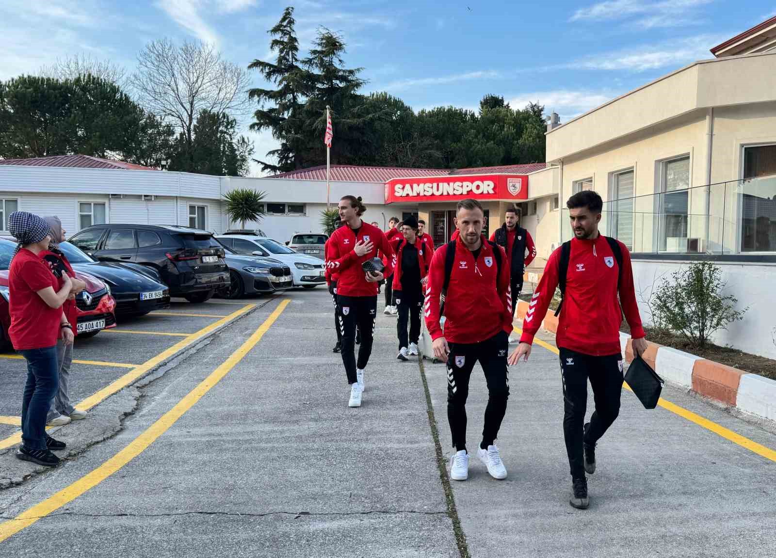 20241207aw345473 0.jpg