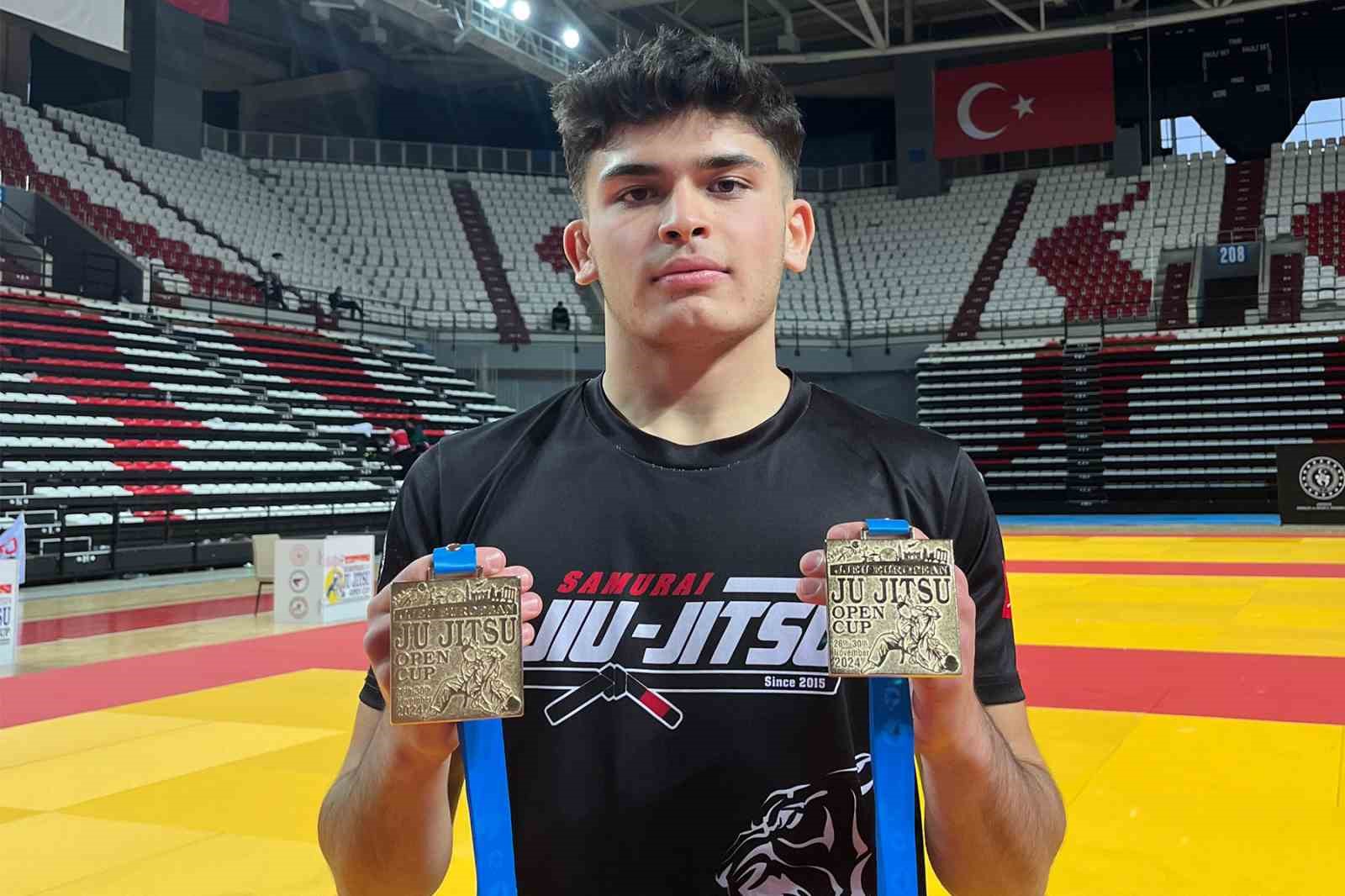 20241208aw345746 0.jpg