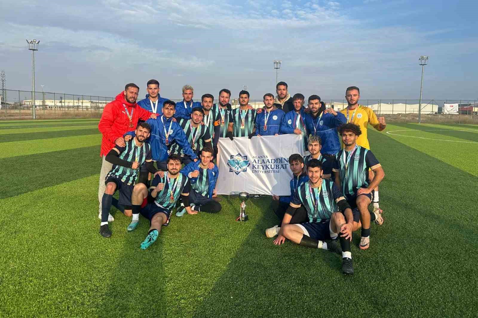 20241209aw346349 0.jpg